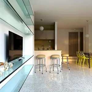 Apartamento Apartments Navigli Center, Milán